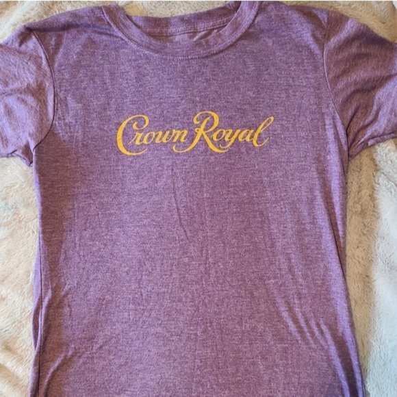 Official Crown Royal T-shirt | Purple Tee | Size L